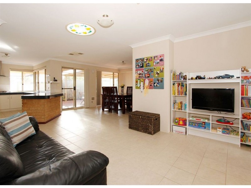 7 Bree Close, Atwell WA 6164