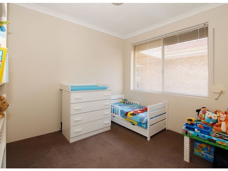 7 Bree Close, Atwell WA 6164