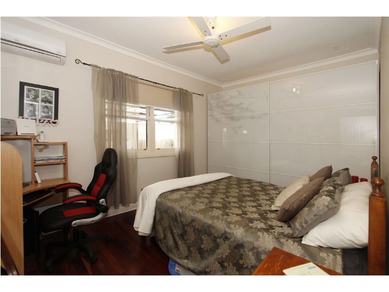 18 Caliban Way, Coolbellup WA 6163