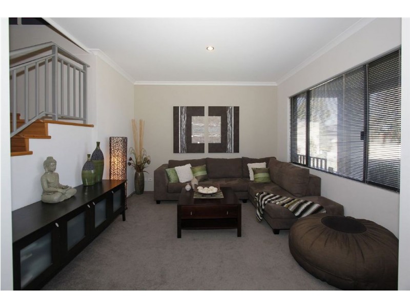 3 Orlando Avenue, Bibra Lake WA 6163