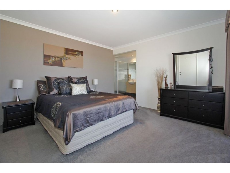 3 Orlando Avenue, Bibra Lake WA 6163