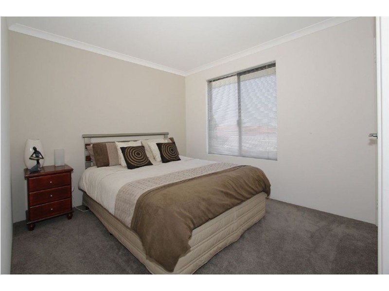 3 Orlando Avenue, Bibra Lake WA 6163