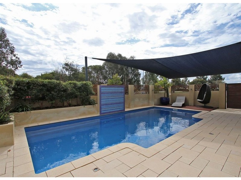 18 Kurrajong Approach, Atwell WA 6164