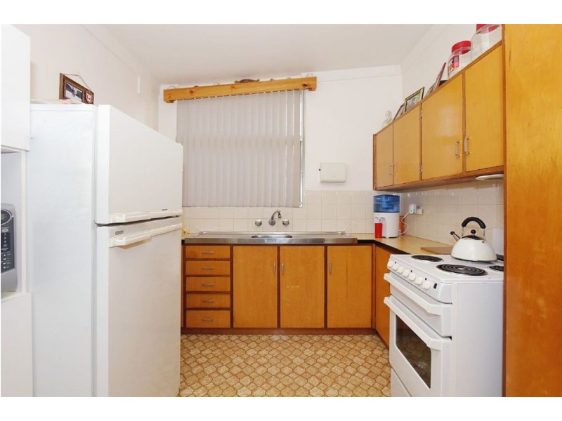 1 Edeline Street, Spearwood WA 6163