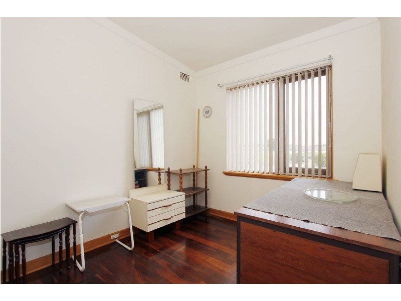 1 Edeline Street, Spearwood WA 6163