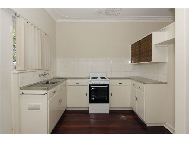 86 Holman Street, Alfred Cove WA 6154