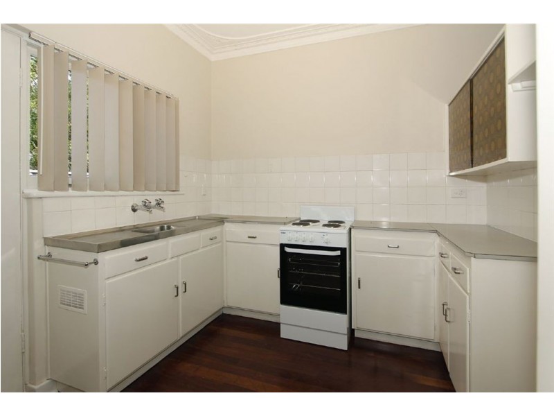 86 Holman Street, Alfred Cove WA 6154