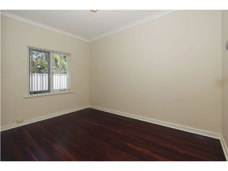 86 Holman Street, Alfred Cove WA 6154