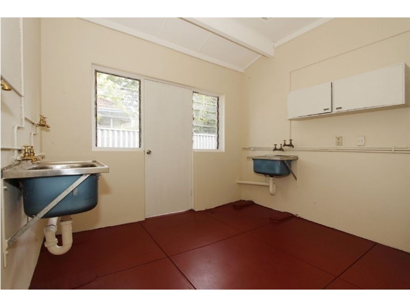 86 Holman Street, Alfred Cove WA 6154