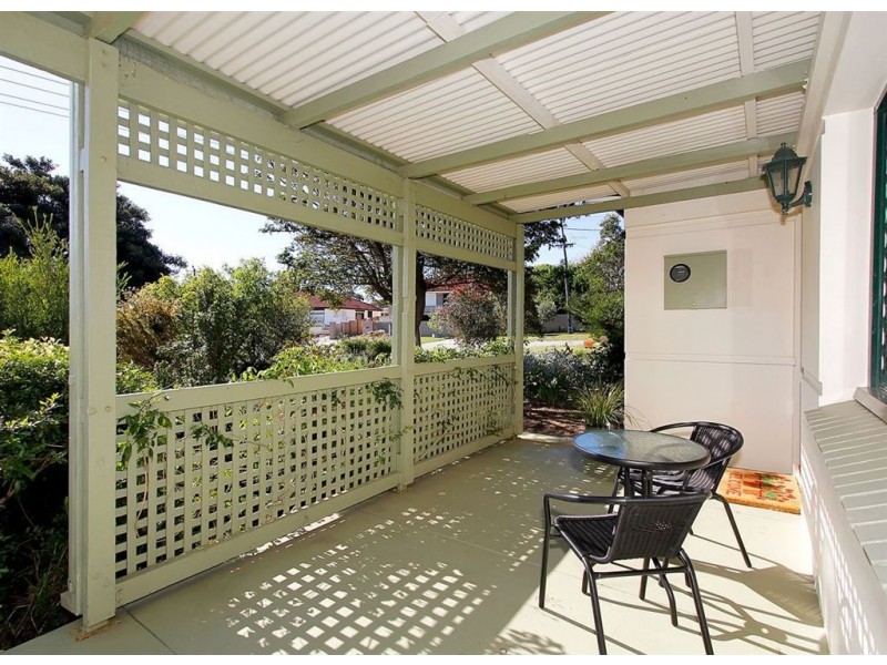 2 Ivermey Road, Hamilton Hill WA 6163