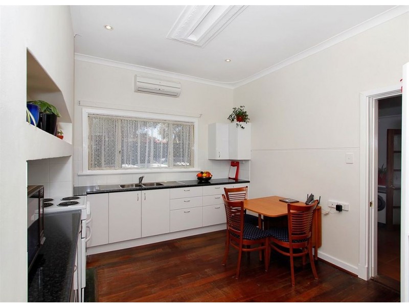 2 Ivermey Road, Hamilton Hill WA 6163