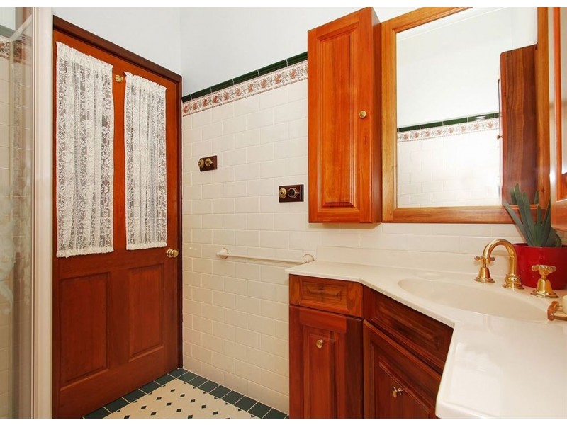 2 Ivermey Road, Hamilton Hill WA 6163