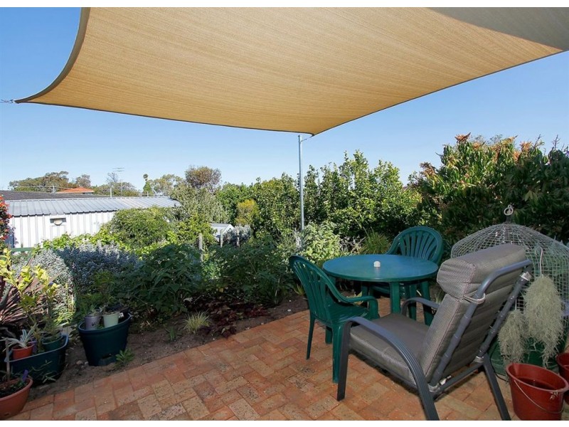 2 Ivermey Road, Hamilton Hill WA 6163