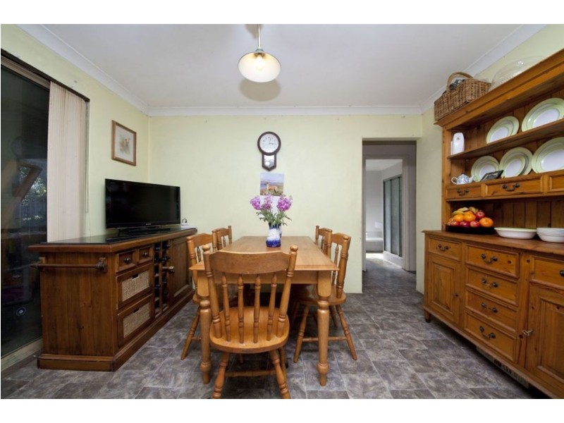 4 Barrine Gardens, South Lake WA 6164