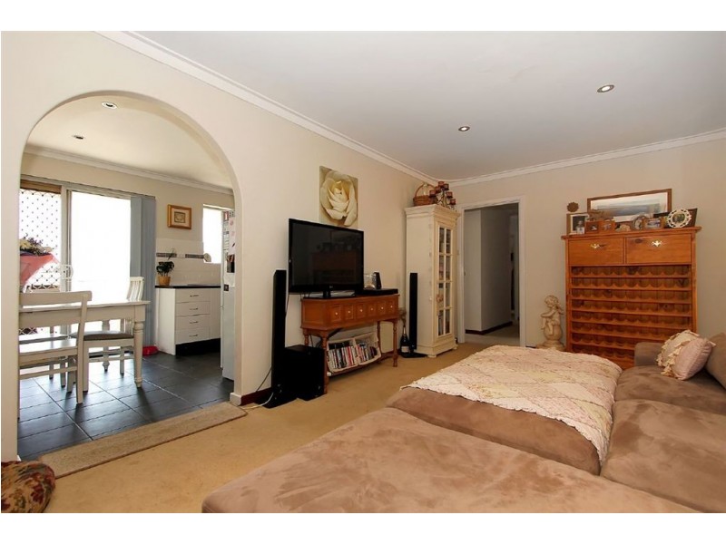 6 Claygate Road, Hamilton Hill WA 6163