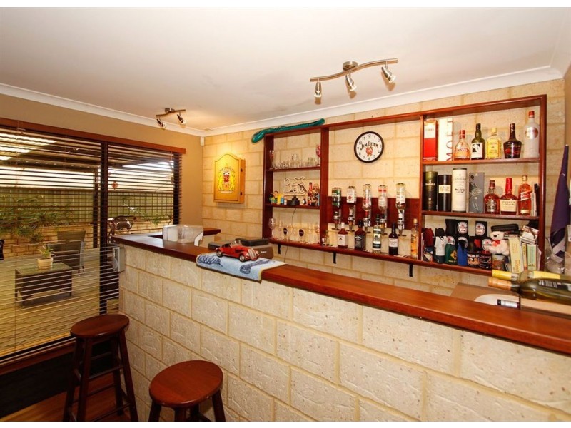 4 Calder Way, Atwell WA 6164