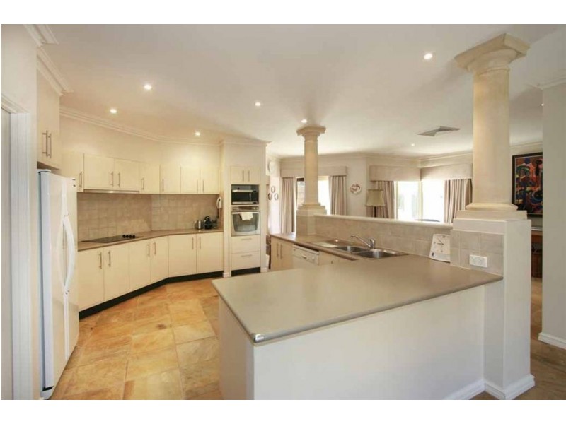 6 Careening Way, Coogee WA 6166