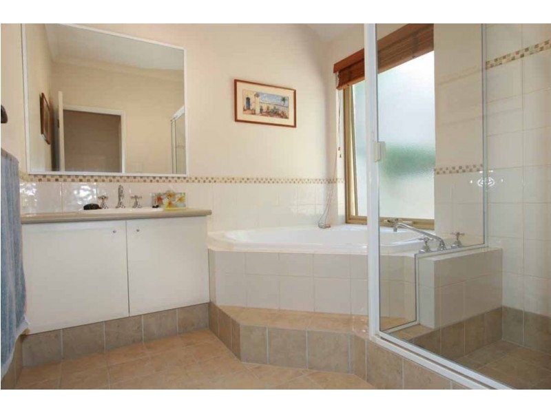 6 Careening Way, Coogee WA 6166