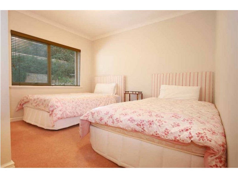 6 Careening Way, Coogee WA 6166