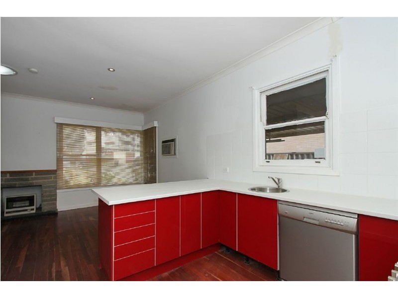 25 Theseus Way, Coolbellup WA 6163