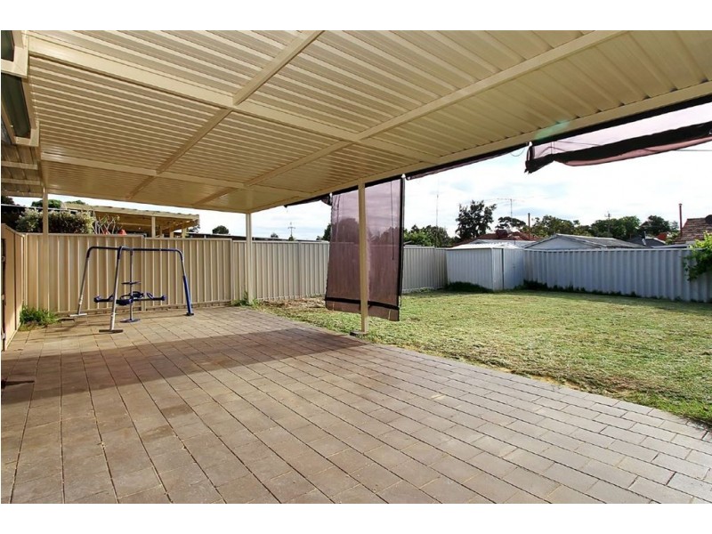 25 Theseus Way, Coolbellup WA 6163