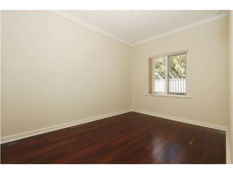 84 Holman Street, Alfred Cove WA 6154