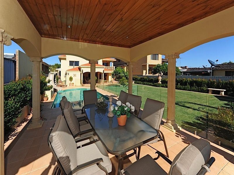 18 Michael Street, Beaconsfield WA 6162