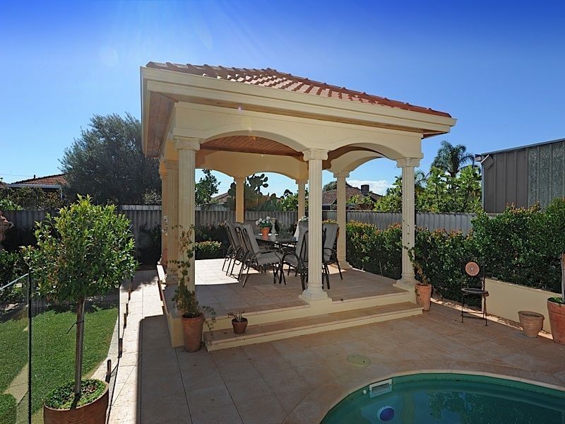 18 Michael Street, Beaconsfield WA 6162