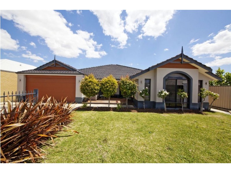 10 Camden Boulevard, Aubin Grove WA 6164