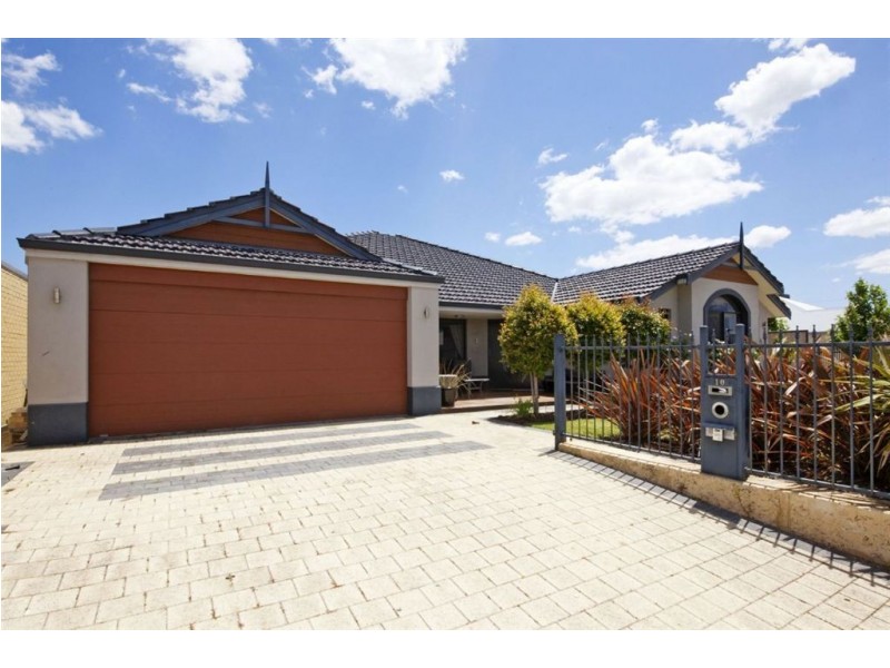 10 Camden Boulevard, Aubin Grove WA 6164