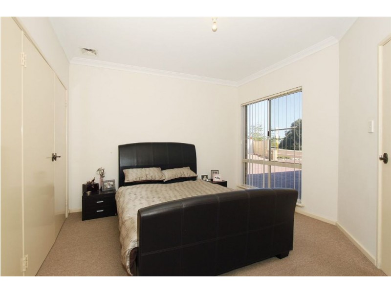 1/2 Peel Road, Coogee WA 6166