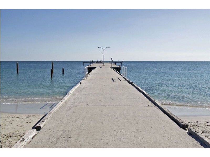 1/2 Peel Road, Coogee WA 6166