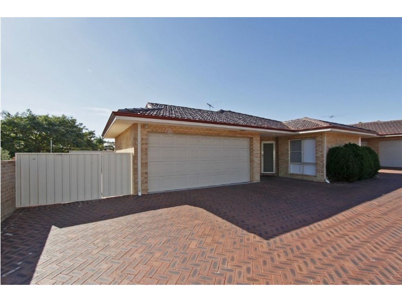 2/2 Peel Road, Coogee WA 6166