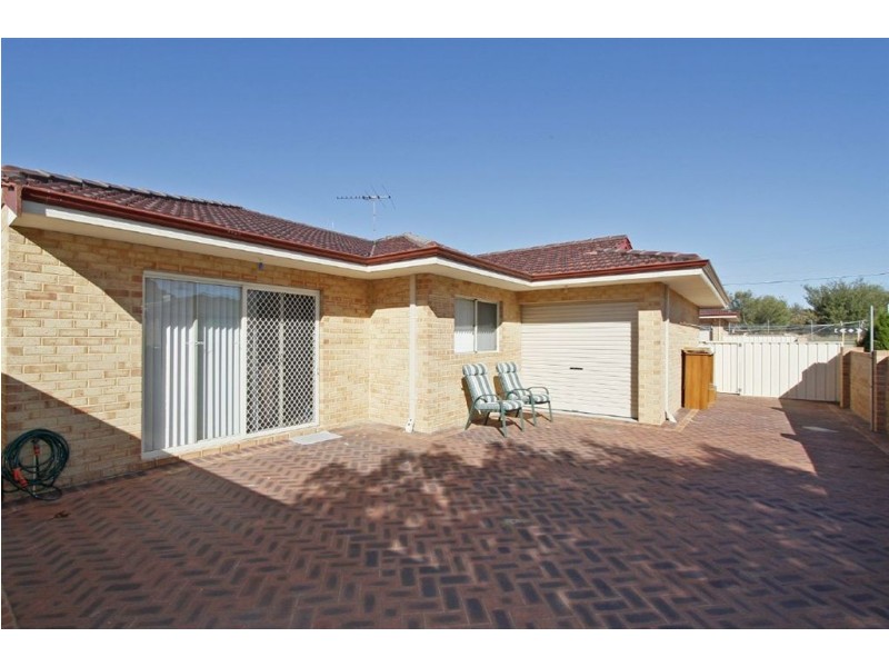 3/2 Peel Road, Coogee WA 6166