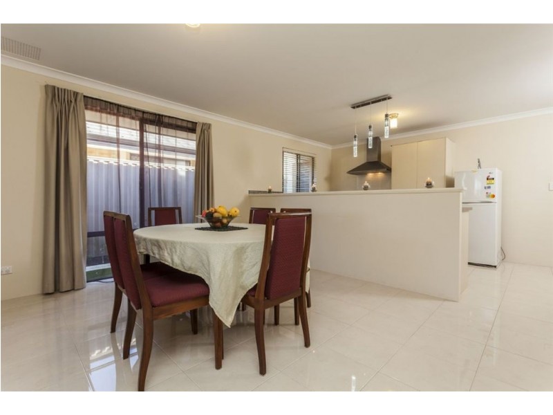 13 Frost Bend, Piara Waters WA 6112