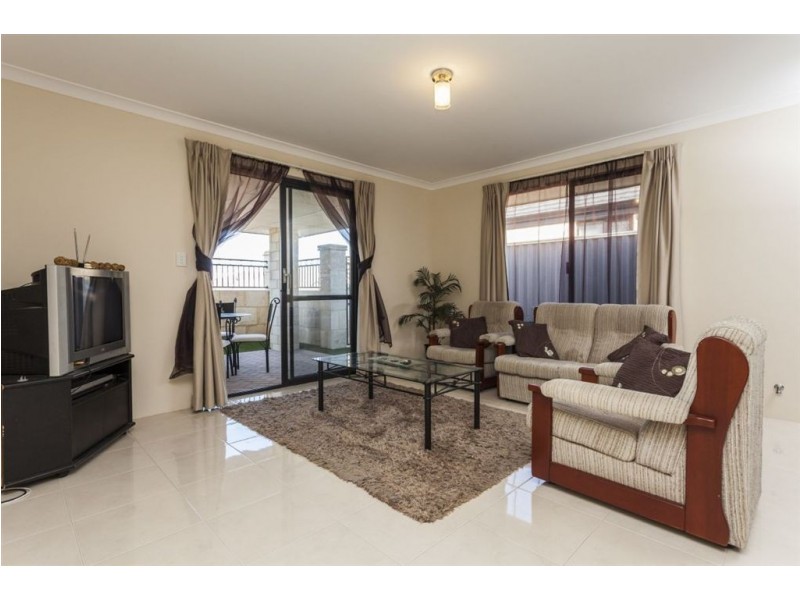 13 Frost Bend, Piara Waters WA 6112