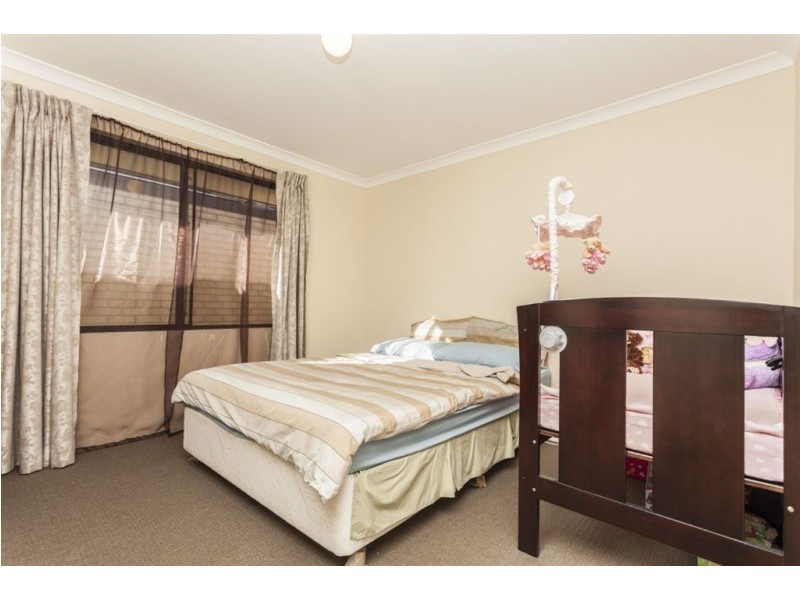 13 Frost Bend, Piara Waters WA 6112