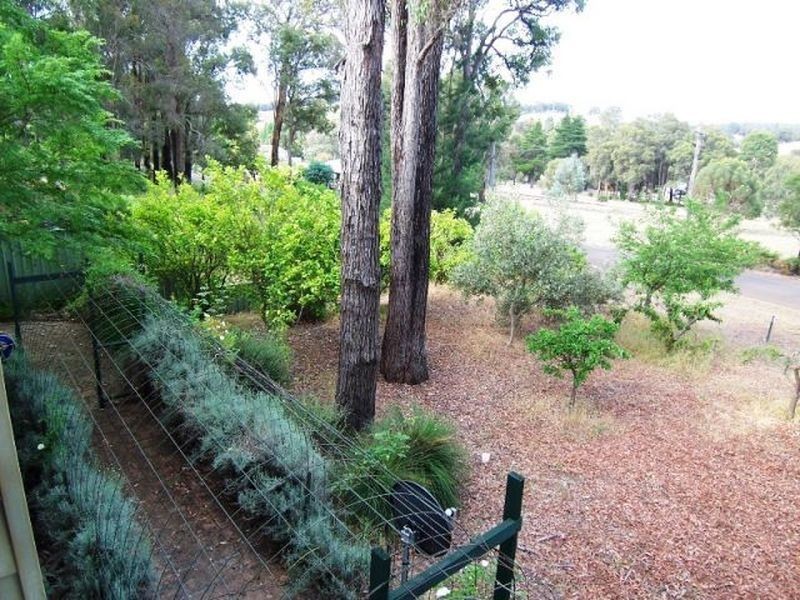 4 Balieu Street, Mullalyup WA 6252