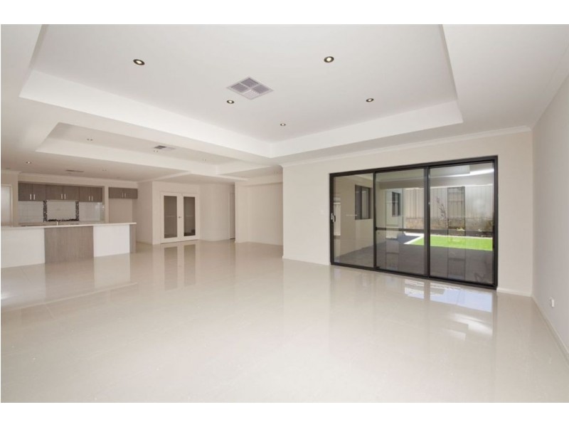 4 Lipari Link, Yangebup WA 6164