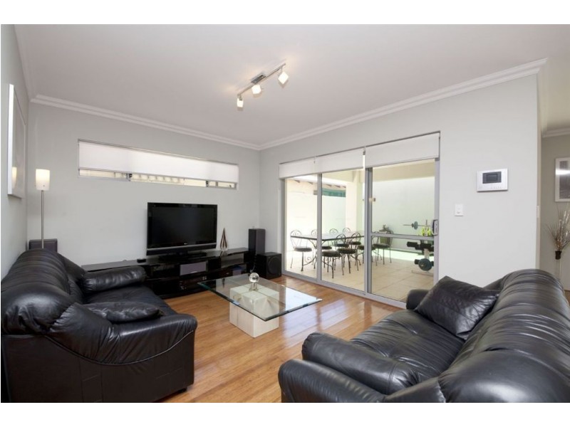 32a Scott Street, South Fremantle WA 6162