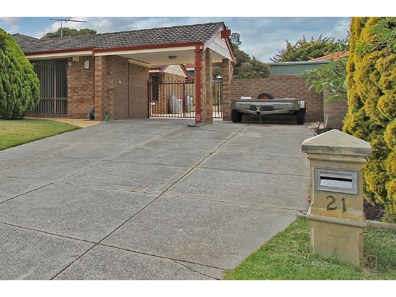 21 Sowden Drive, Samson WA 6163