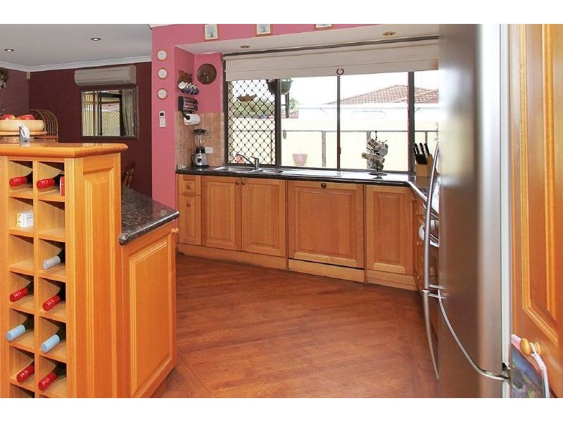 21 Sowden Drive, Samson WA 6163