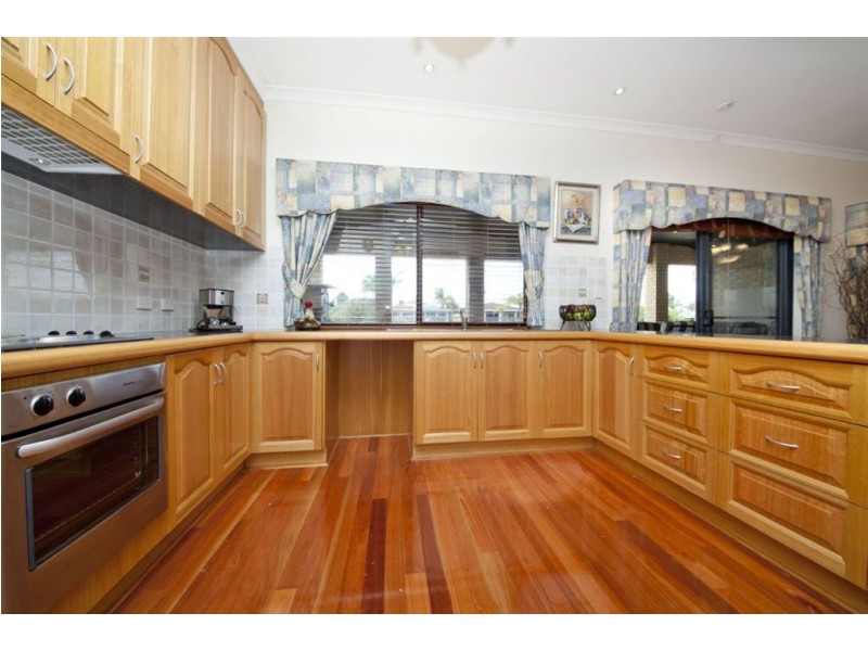 71 Allambi Way, South Yunderup WA 6208