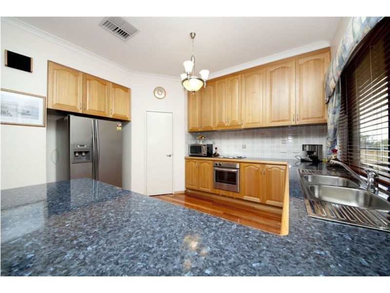 71 Allambi Way, South Yunderup WA 6208