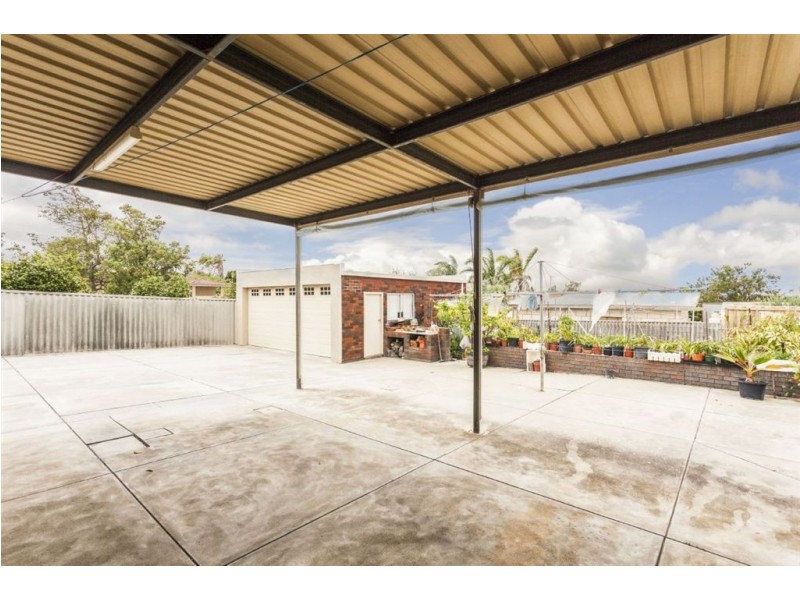 1 Caldwell Street, Beaconsfield WA 6162