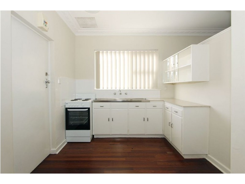 84 Holman Street, Alfred Cove WA 6154