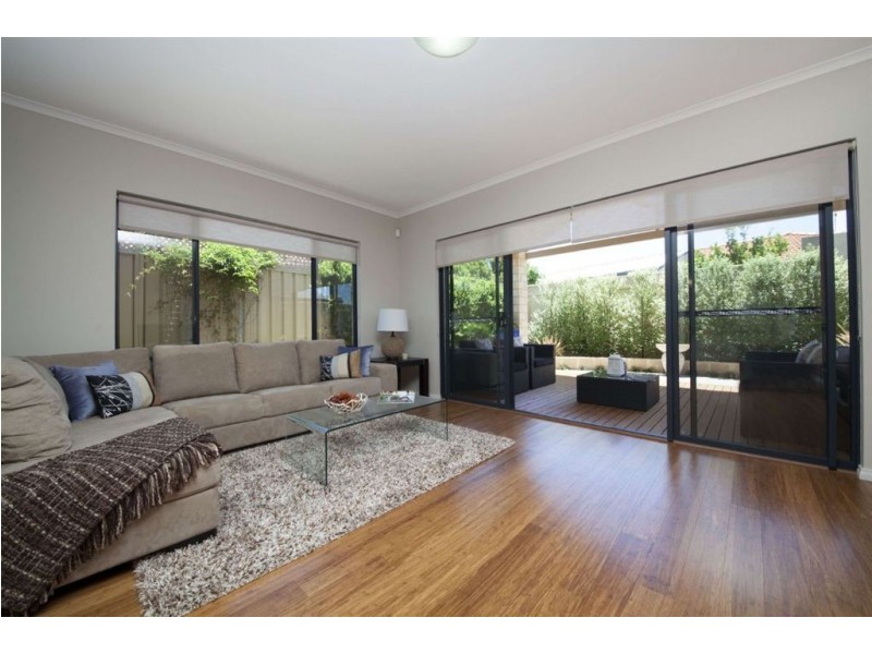 34A Pennlake Drive, Spearwood WA 6163