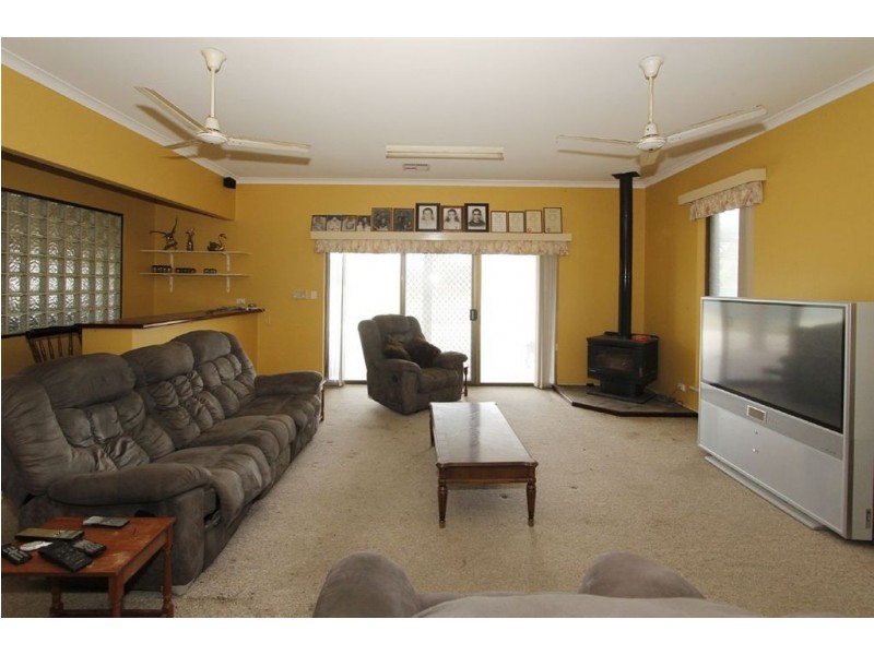 95 Postans Road, Hope Valley WA 6165