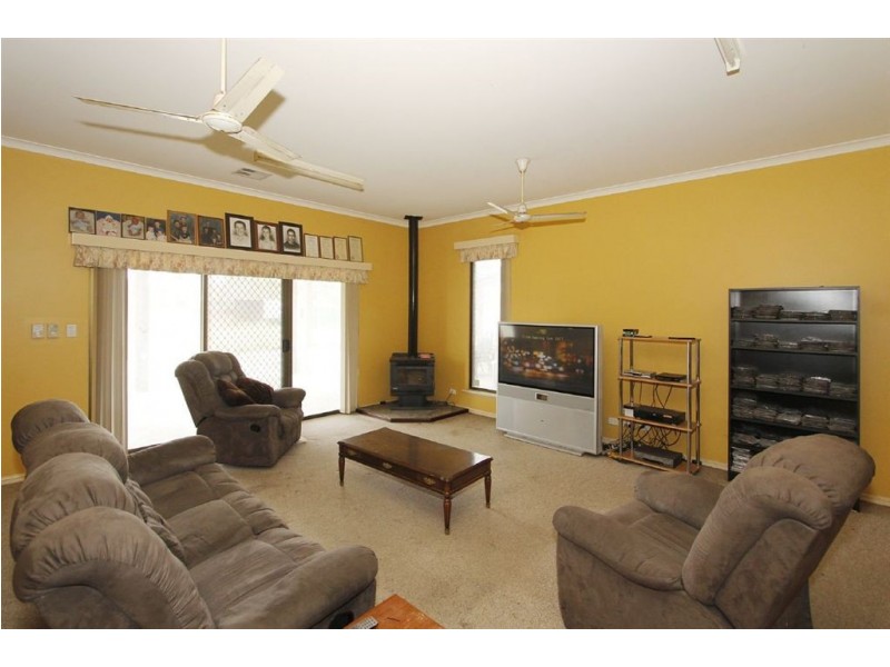 95 Postans Road, Hope Valley WA 6165