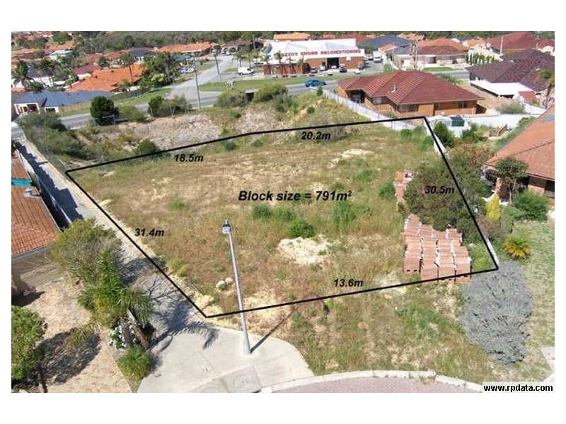 17 Strickland Court, Coogee WA 6166